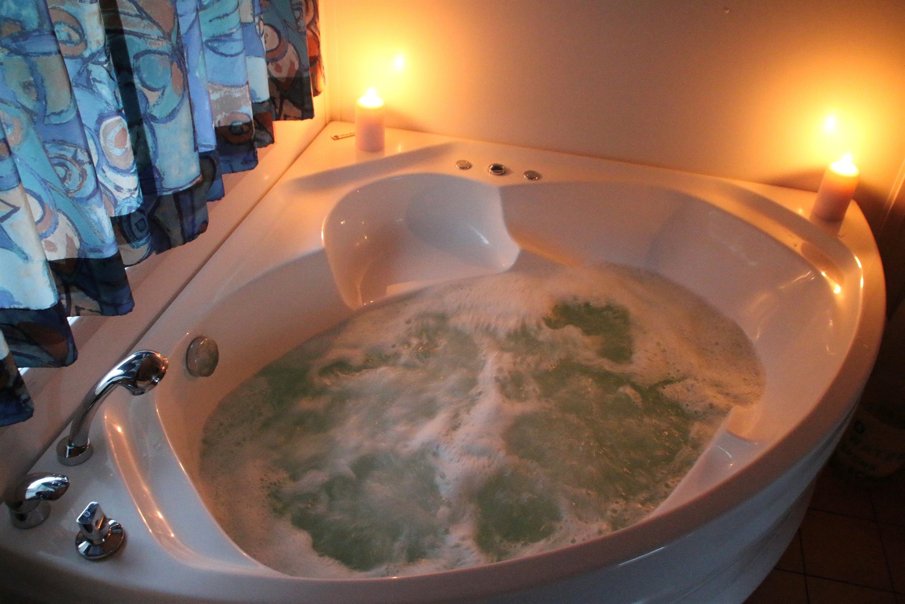 Whirlpool und Sauna im Ferienhaus AVALON